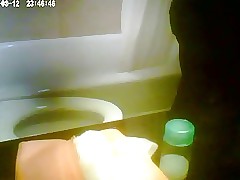 Sis-in-law shower. Noob take a..