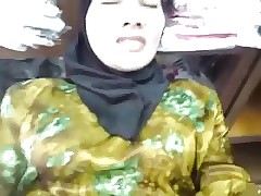 malay- milf tudung baju kurung..